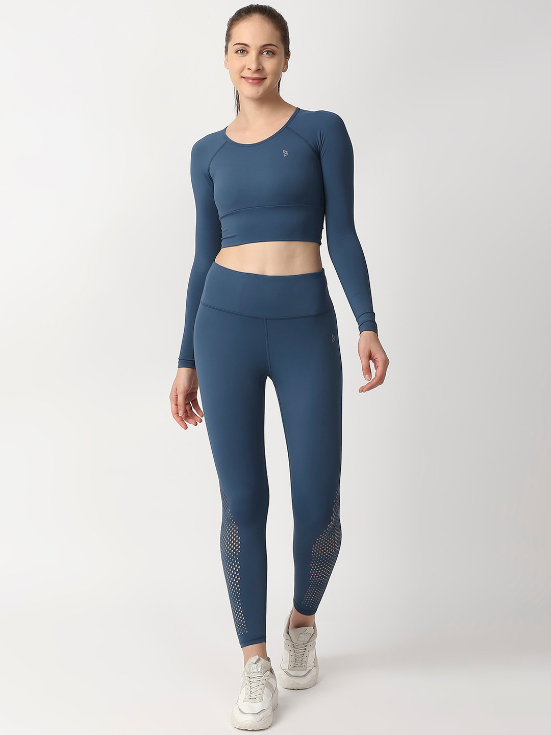 BODD ACTIVE Round-Neck Long Sleeves Fitted Crop Top With Tights