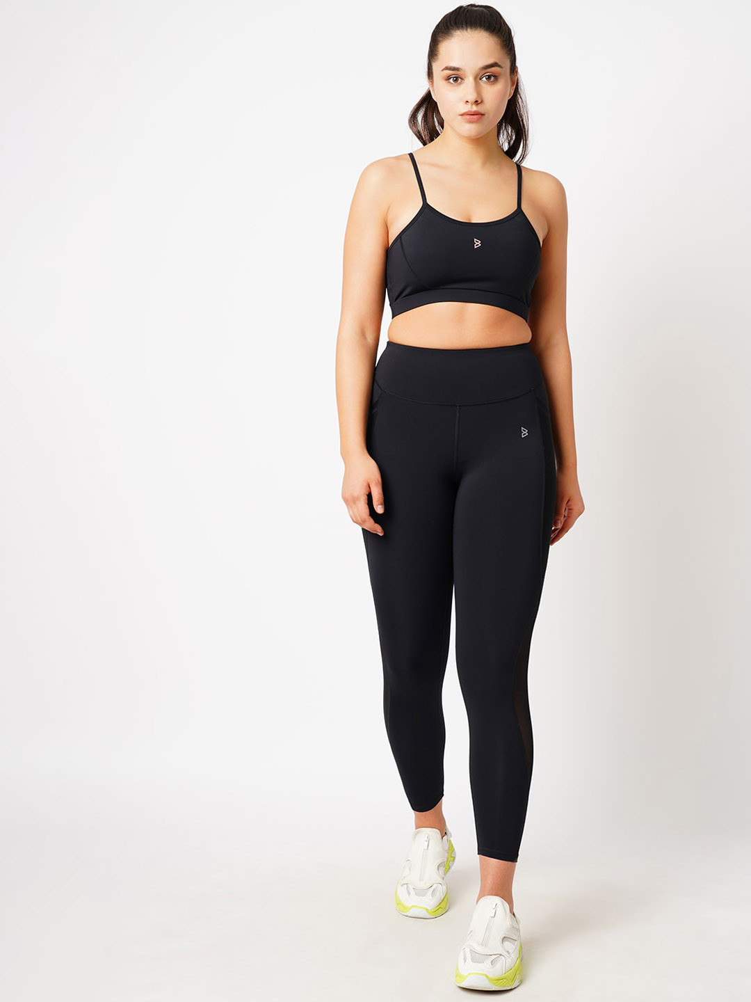 BODD ACTIVE Shoulder Straps Sports Bra With Tights