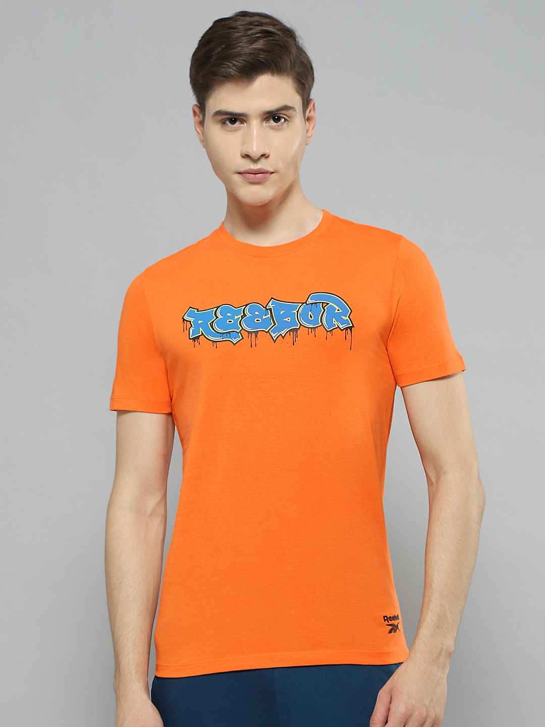 Reebok Round Neck SKATE CLUB TEE Slim Fit T-Shirt