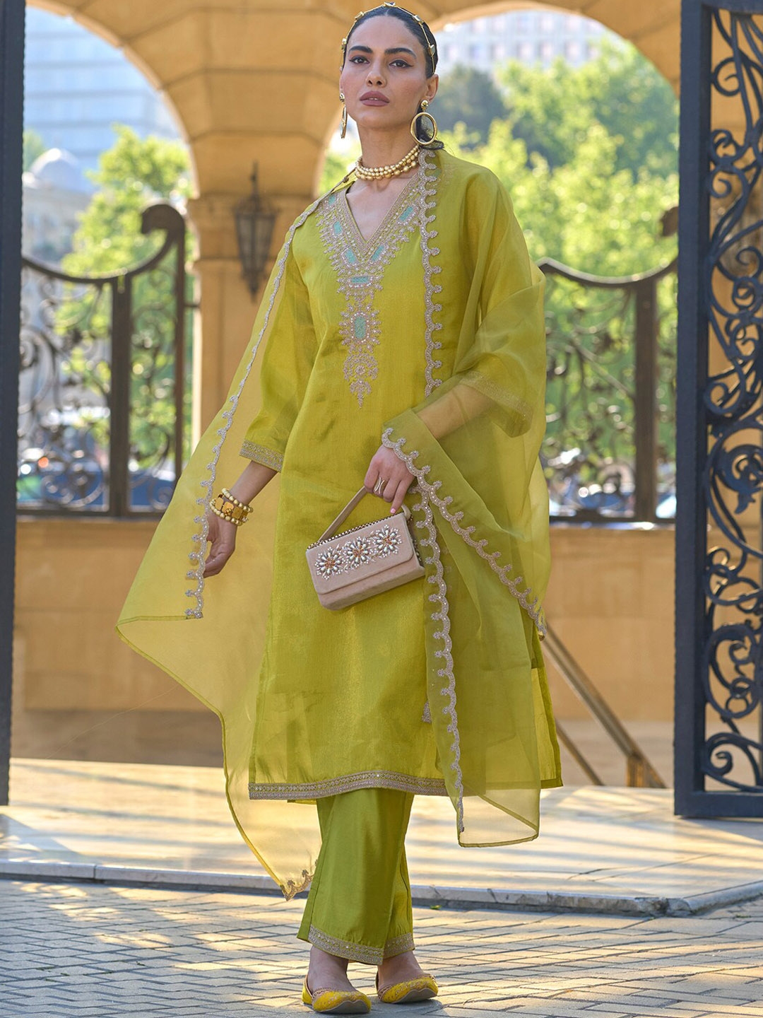 Indo Era Ethnic Motifs Embroidered Regular Zari Straight Kurta With Trousers & Dupatta - Kurta Sets for Women 29525200 | Myntra