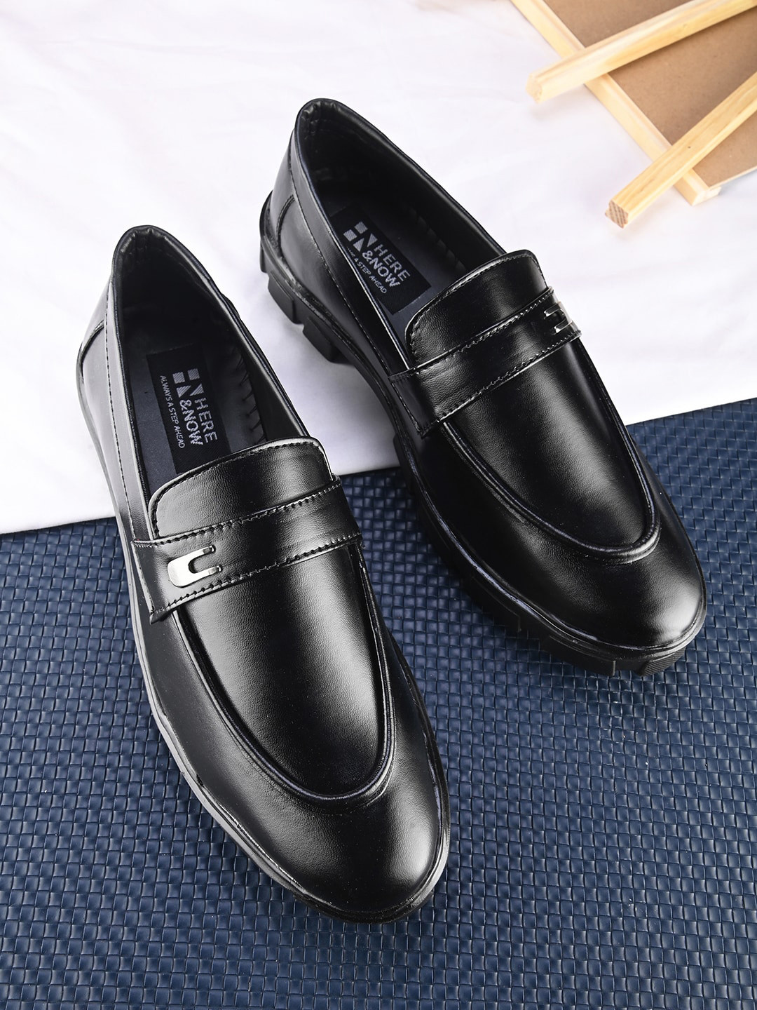 HERE&NOW Men Black Round Toe Formal Loafers