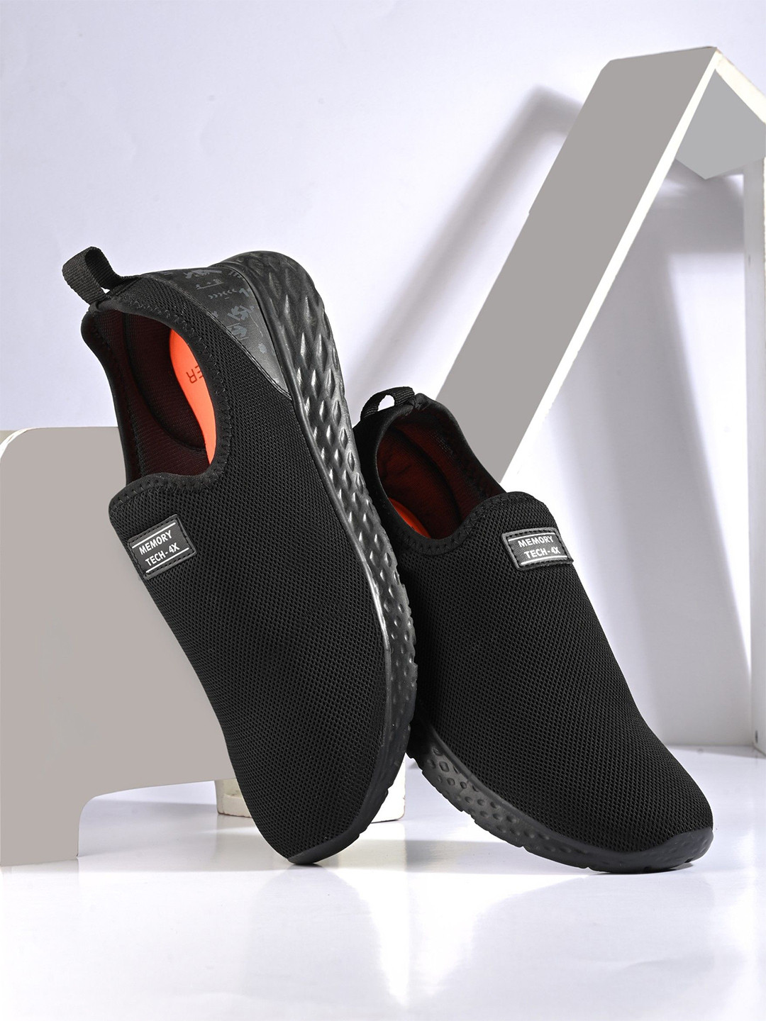Roadster Men Slip-On Sneakers