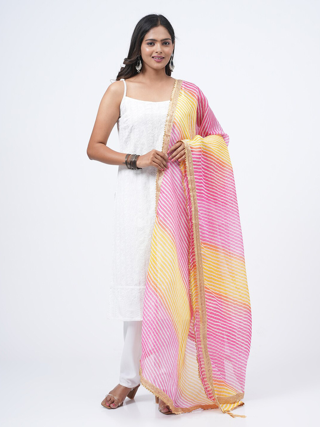 HELLA FASHIONS Leheriya Printed Kota Doria Cotton Dupatta