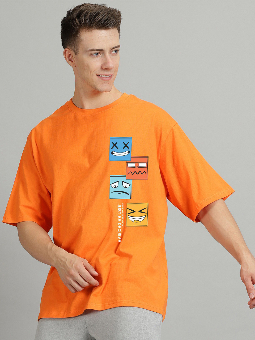 SLOWLORIS Men Graphic Printed Oversized T-shirt