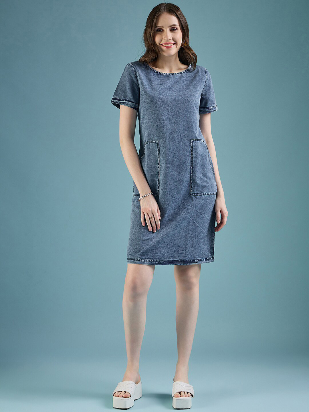 DressBerry Blue Short Sleeves Pocket Detailing Straight Denim A-Line Dress