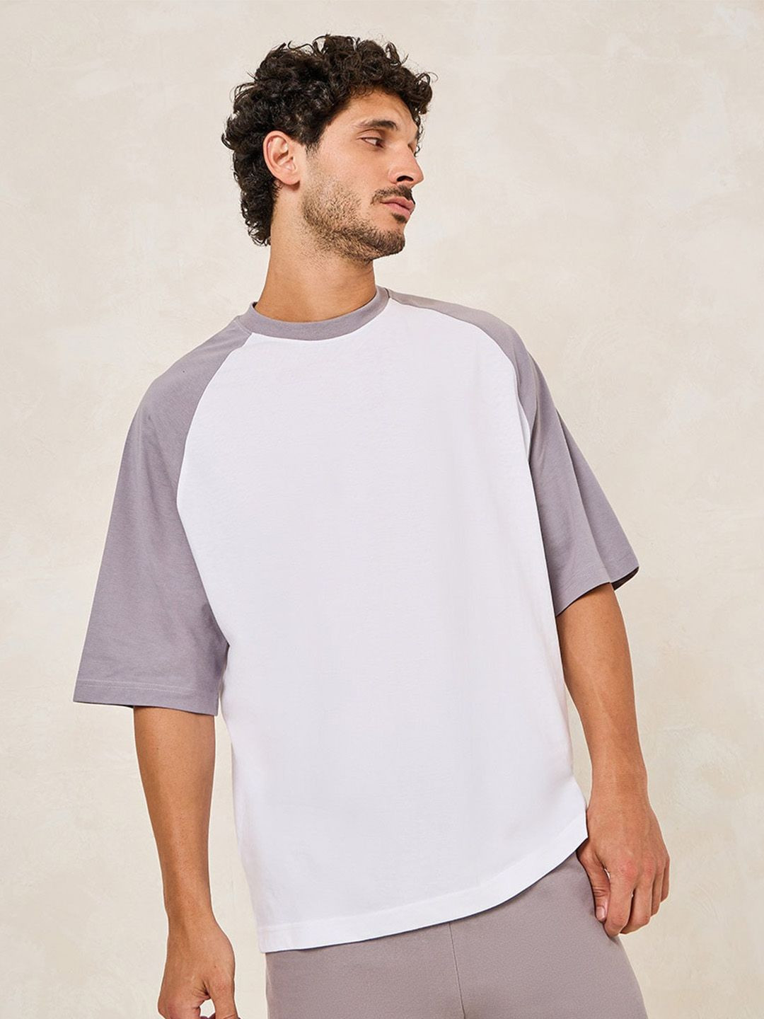 Styli Colorblocked Boxy Fit Raglan Tee