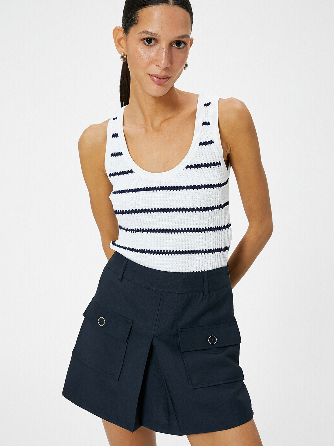 Koton Scoop Neck Sleeveless Striped Tank Top