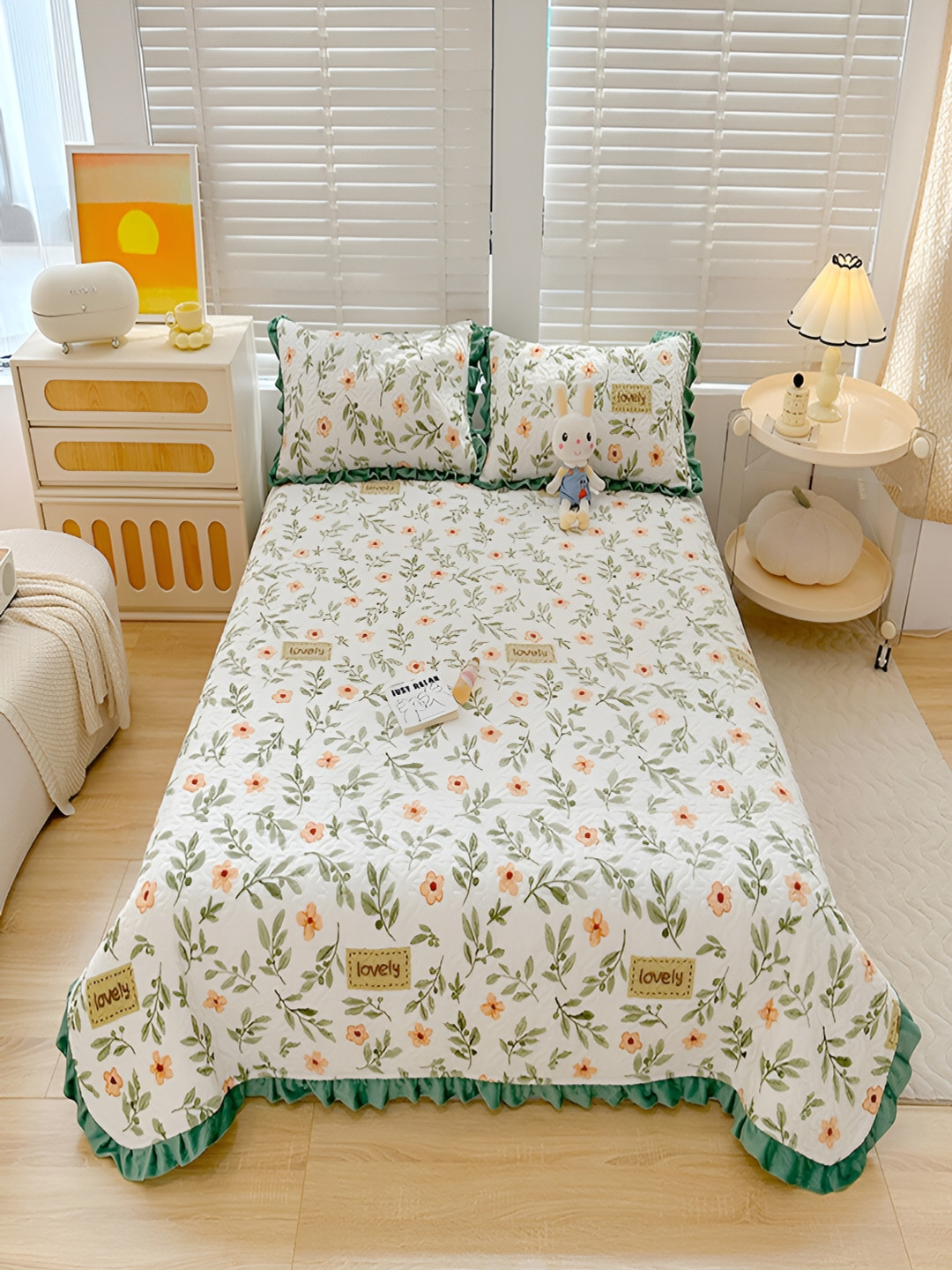 JC HOME White & Green Printed 162TC Double King Bed Cover With 2 Pillow Covers