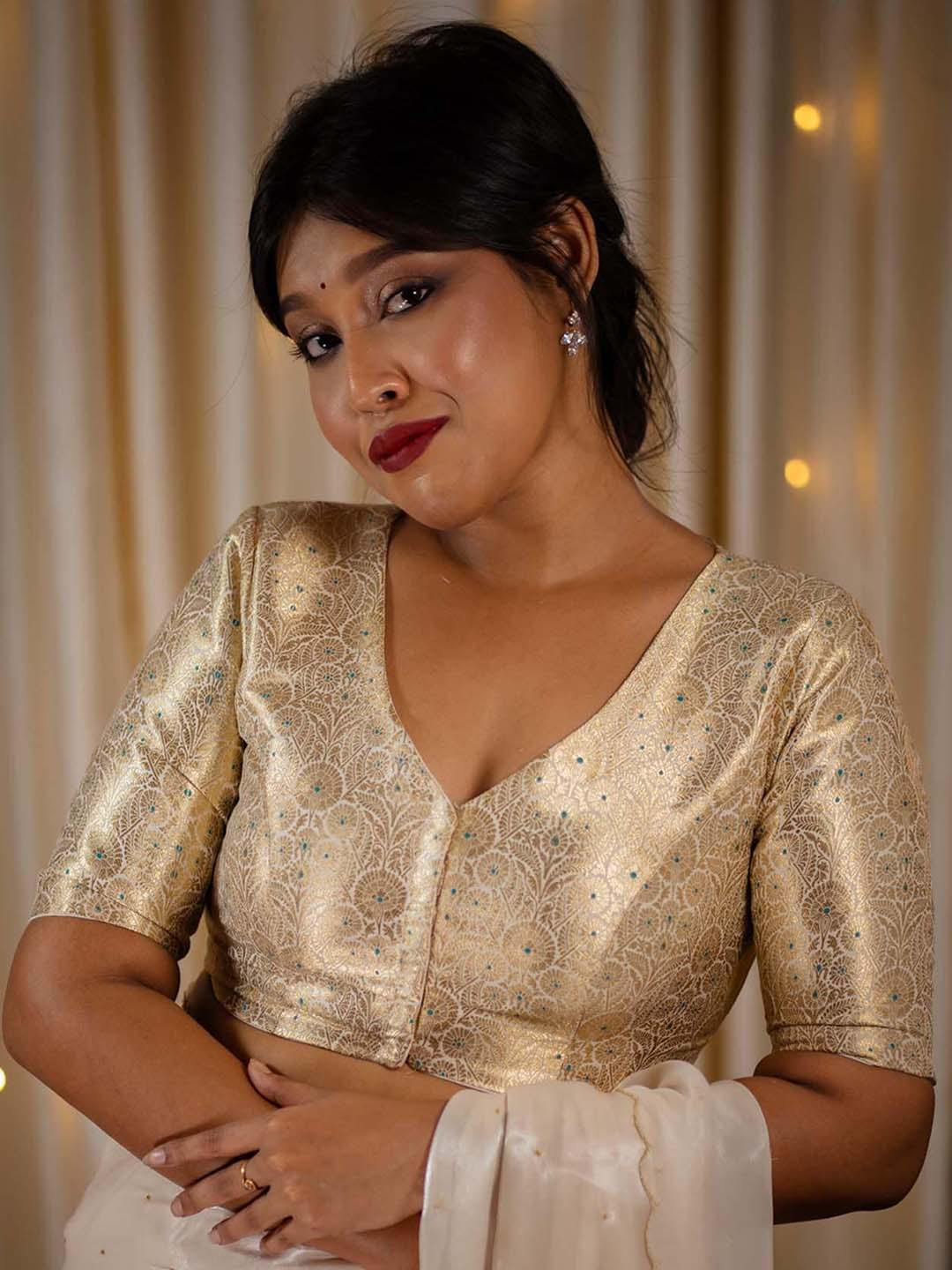 I LOVE SAREES Woven Design Banarasi Saree Blouse