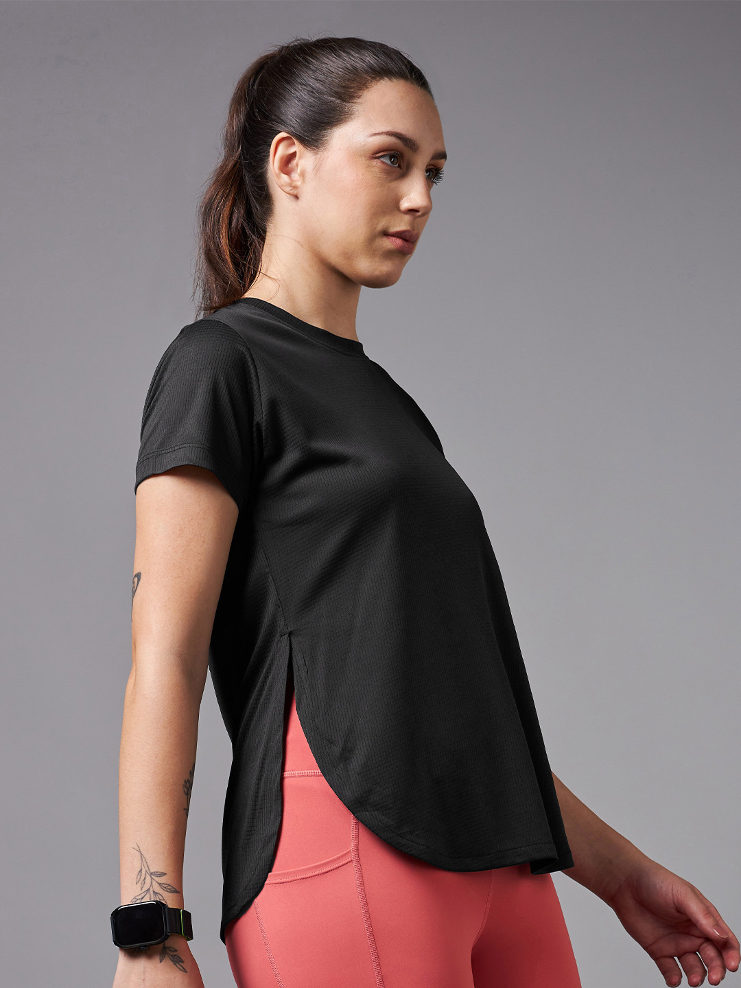 CULT Round Neck Flydry Technology Moisture Wicking Running Longline Tshirt