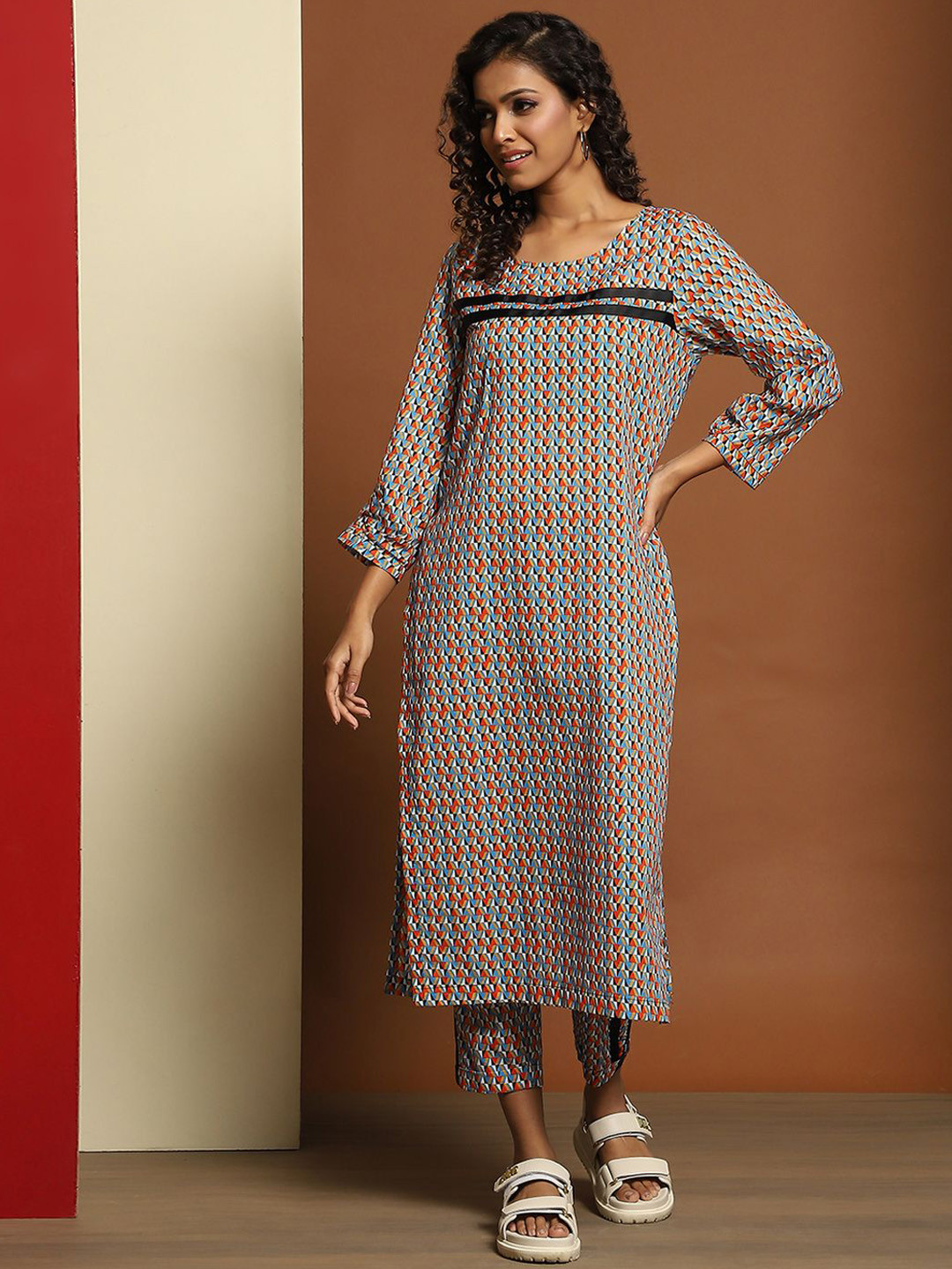 Baawri Abstract Printed Round Neck Pure Cotton Tunic With Trousers