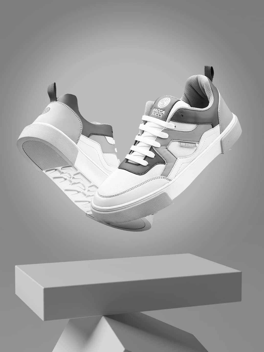 bacca bucci shark Men Textured PU Sneakers