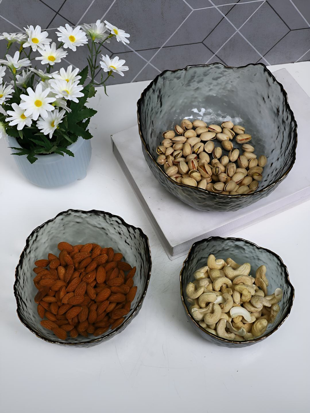 Set of 3 Hammered Pattern Grey Glass Serving Bowls