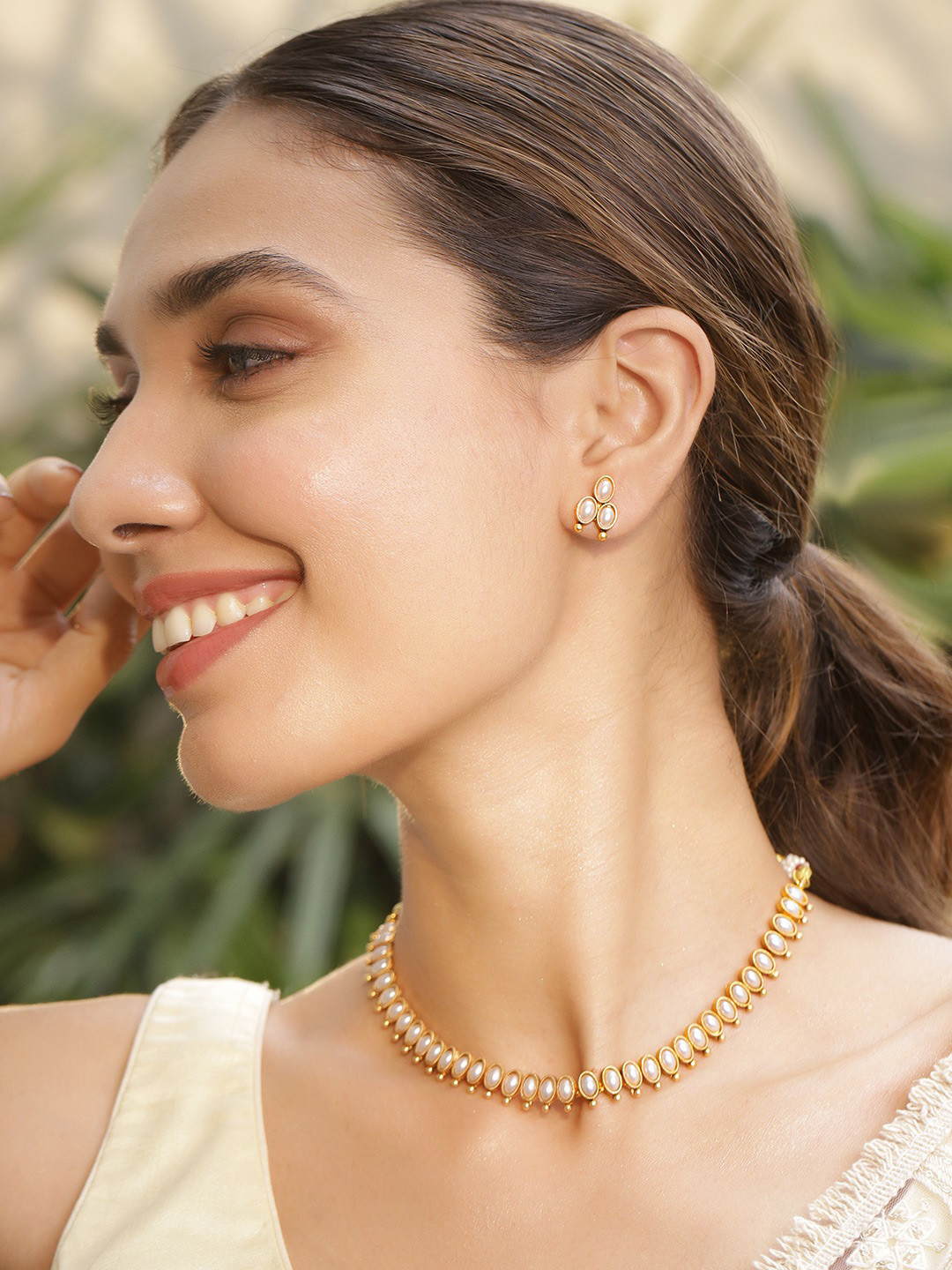 Rubans 22KT Gold Plated Stylish Pearl Studded Oval Link Design Choker Necklace Set