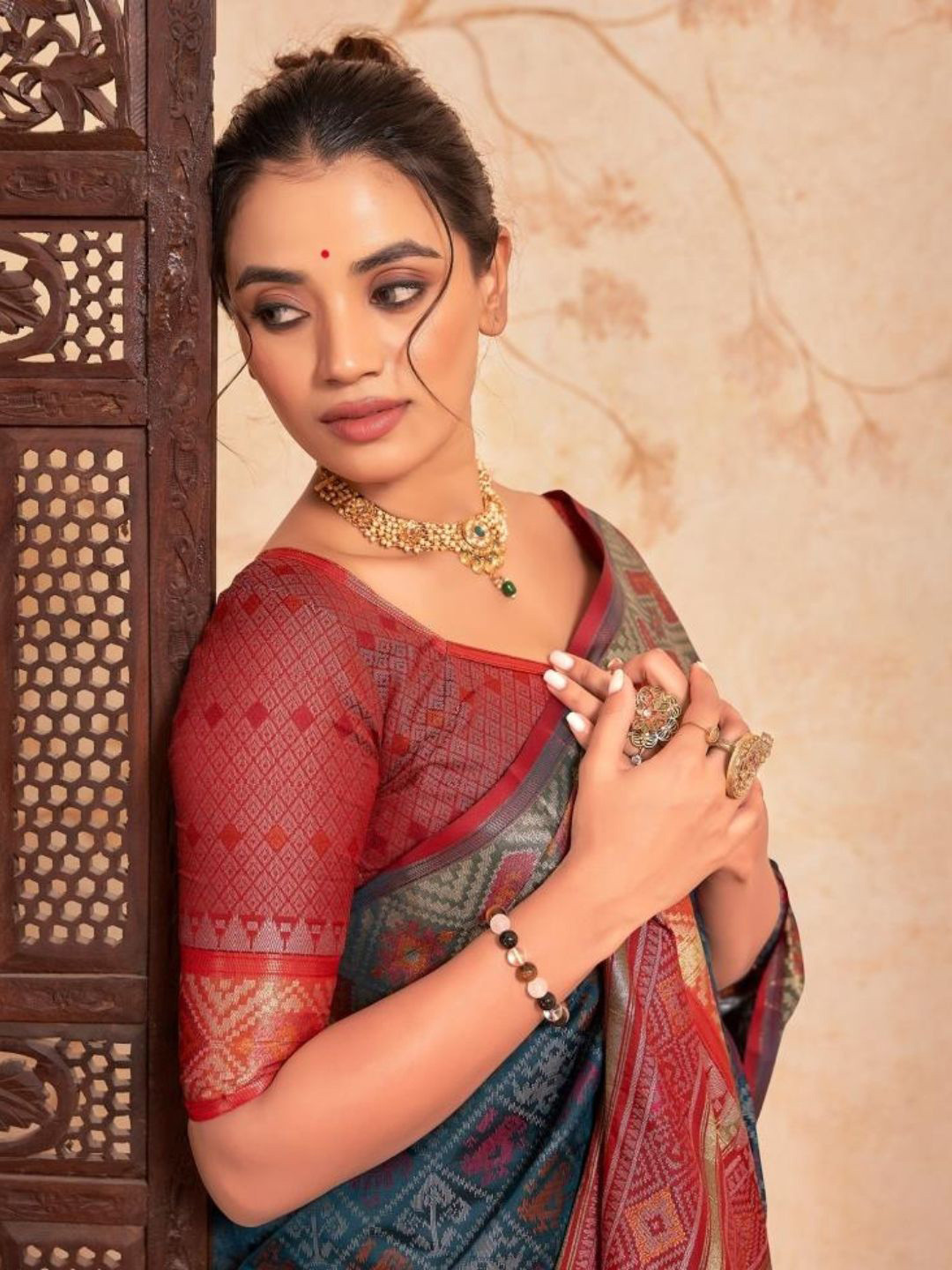 Mitera Woven Design Art Silk Heavy Work Patola Saree