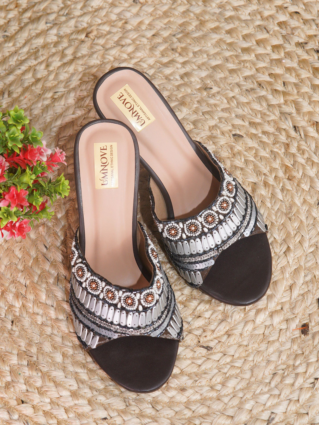 UMNOVE Women Embroidered Stiletto Heels