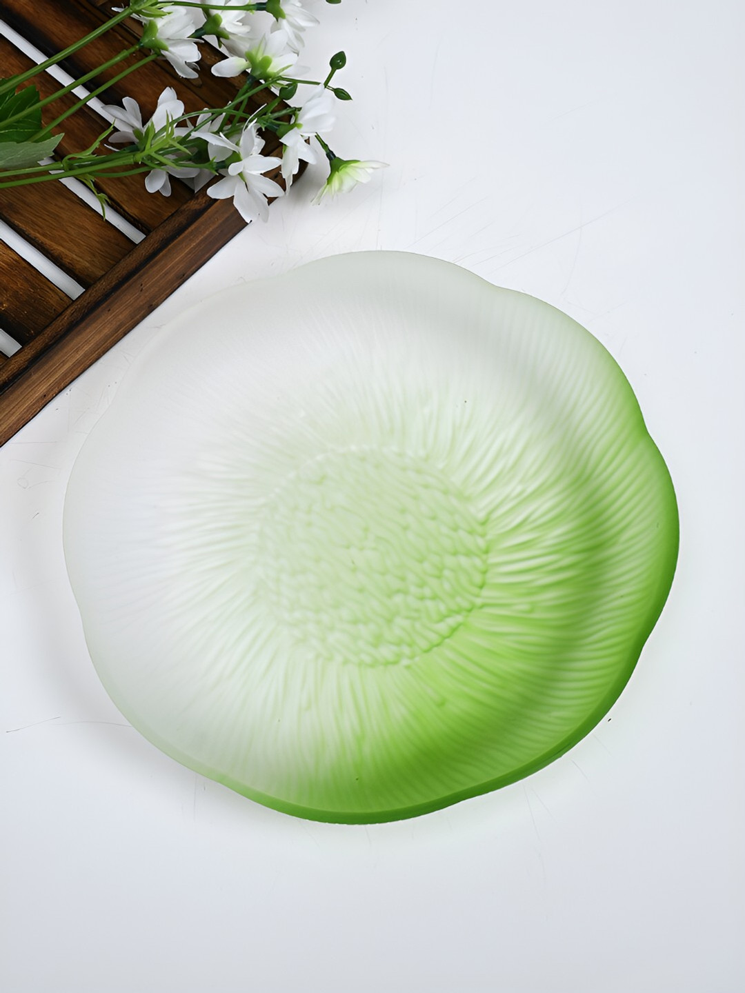 TAYHAA Transparent & Green Lined Pattern Flower Shaped Serving Plate