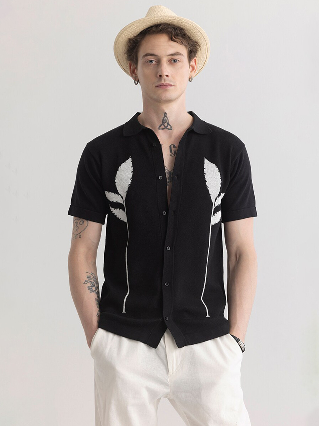 Snitch Slim Fit Spread Collar Short Sleeves Casual Shirt