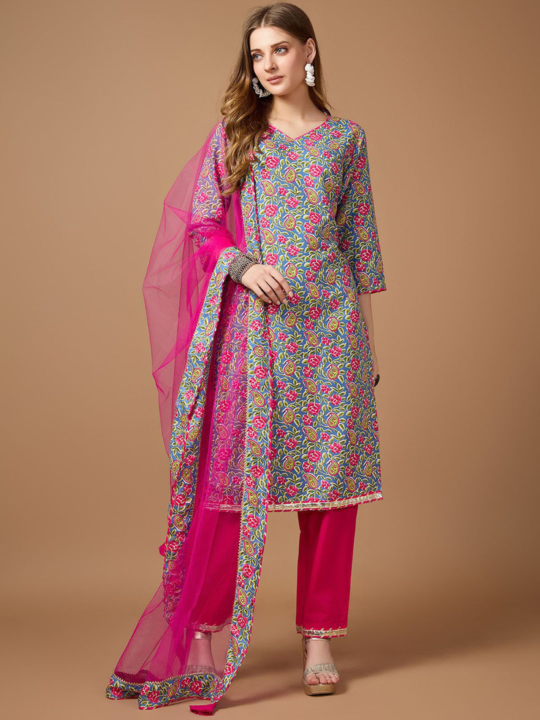 GORGONE Floral Printed Regular Gotta Patti Kurta with Trousers & Dupatta