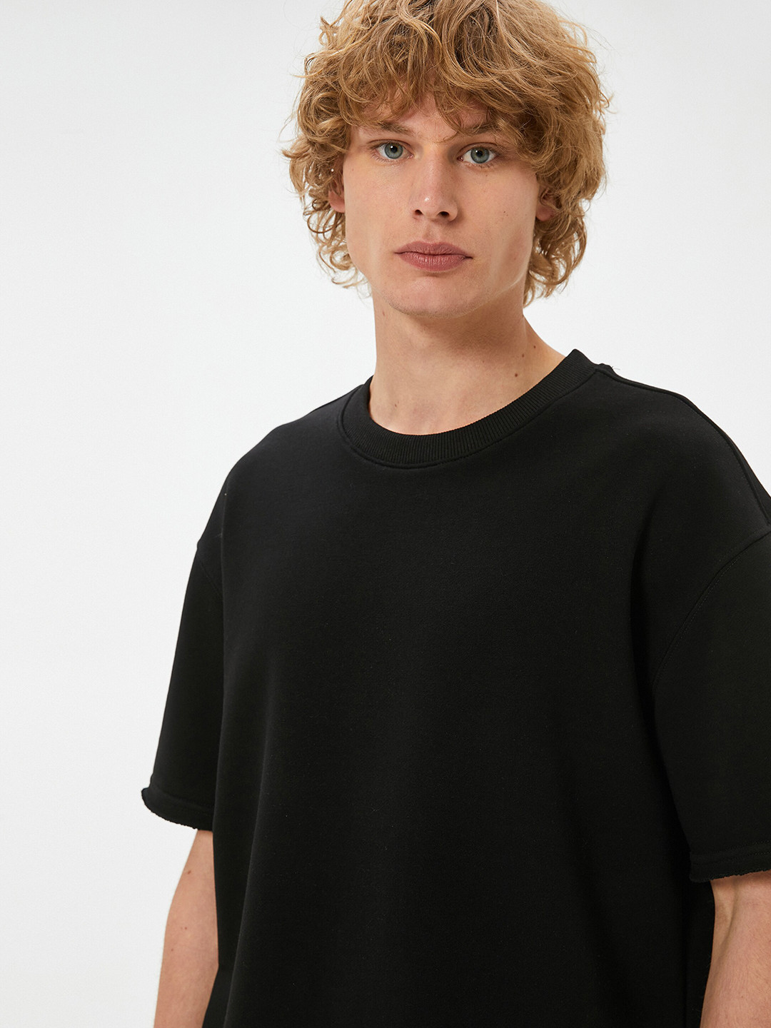 Koton Black Round Neck Oversized Cotton T-shirt