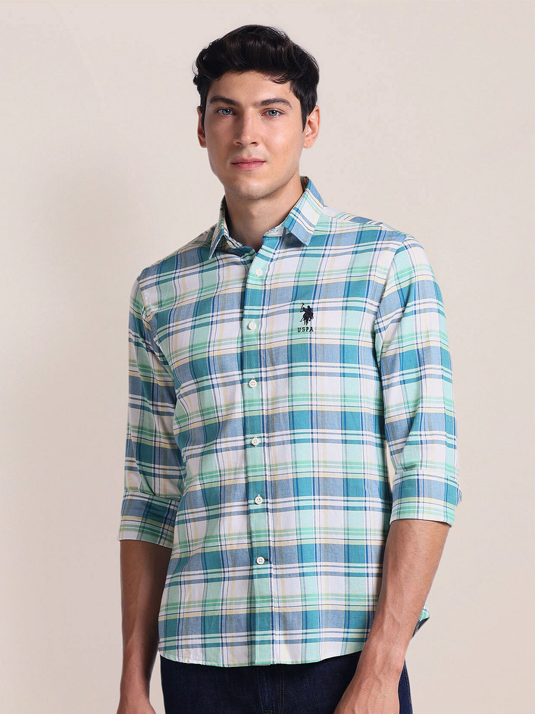 U.S. Polo Assn. Spread Collar Long Sleeves Tailored Fit Cotton Checked Casual Shirt