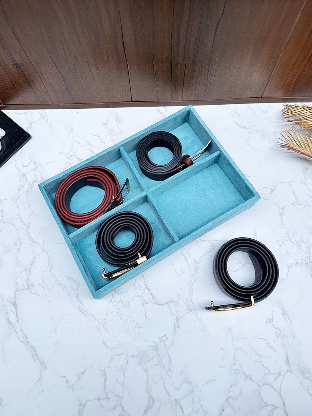 La Trove 4 Slot Seagreen Velvet Belt Organizer Taper Tray