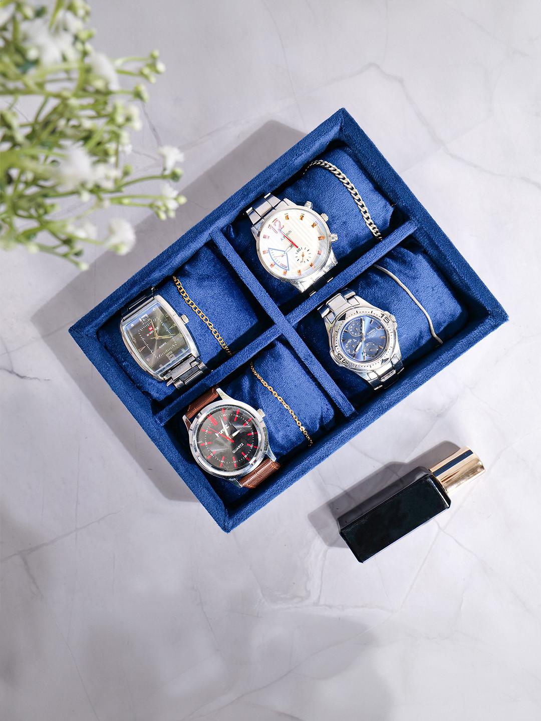 La Trove 4 Slot Blue Velvet Watch Organizer Tray