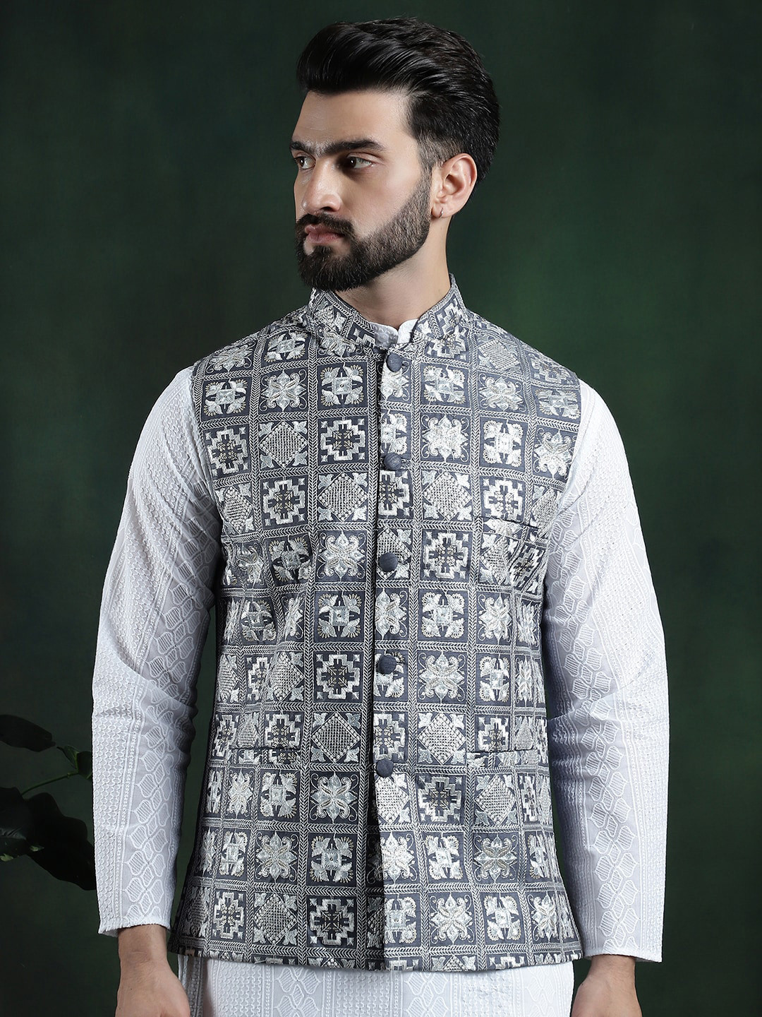SOJANYA Men's Embroidered Nehru Jacket