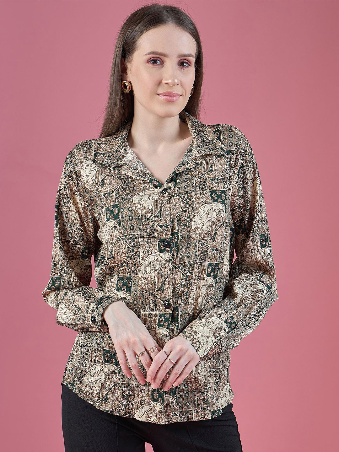 DressBerry Green Smart Ethnic Motifs Printed Casual Shirt