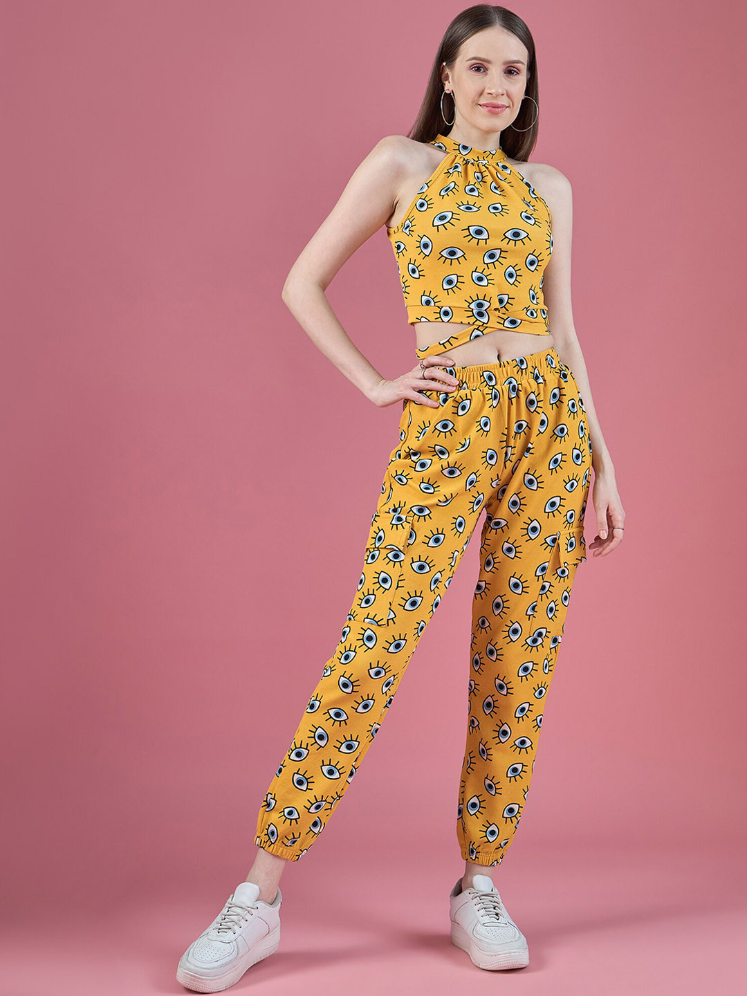 DressBerry Women Eye Printed Crop Top with Joggers Co-Ords Set