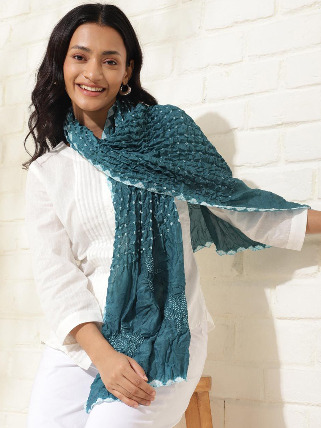 Fabindia Viscose Blend Bandhani Stole