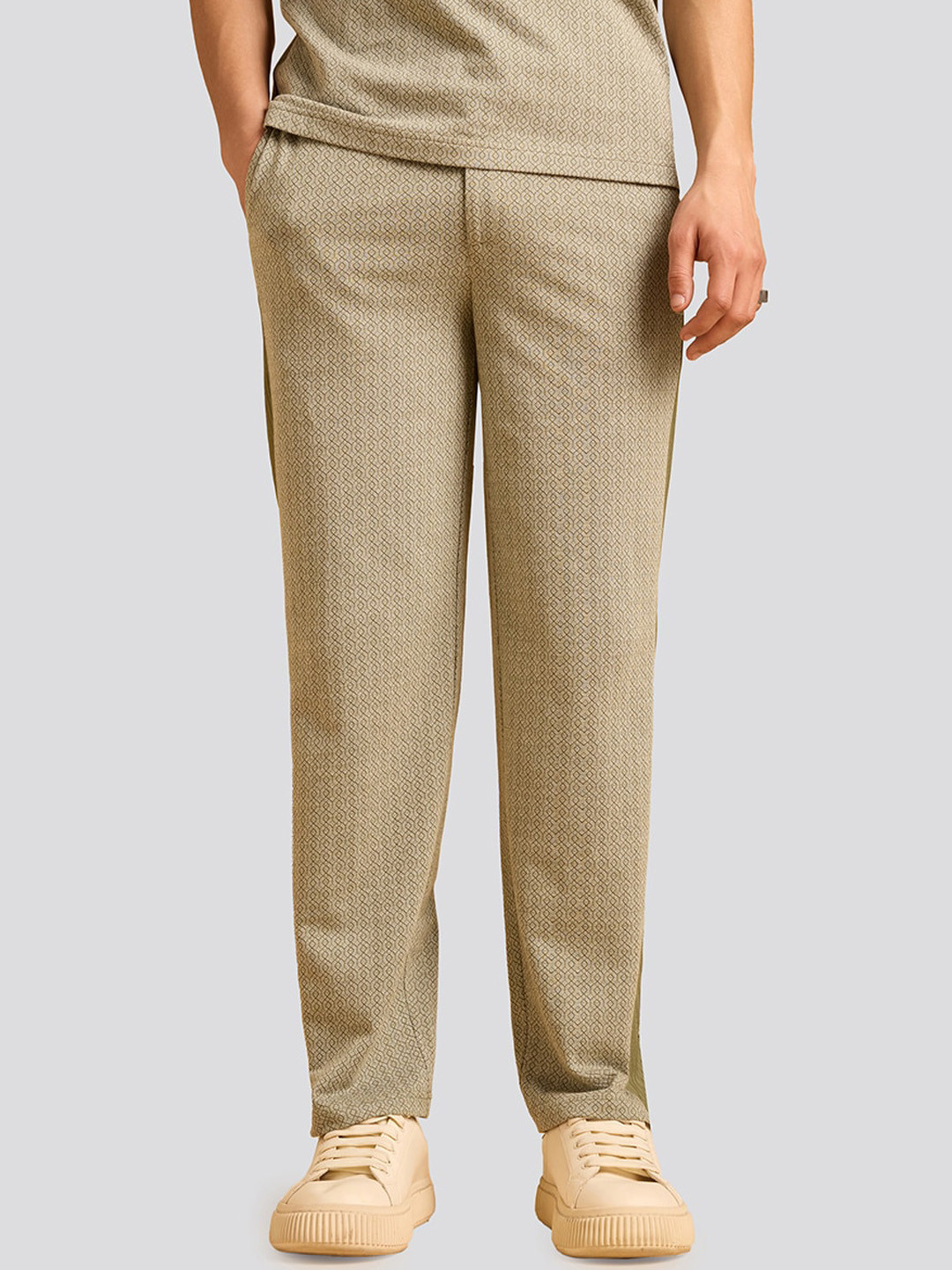 Muvazo Men Textured Cotton Track Pants