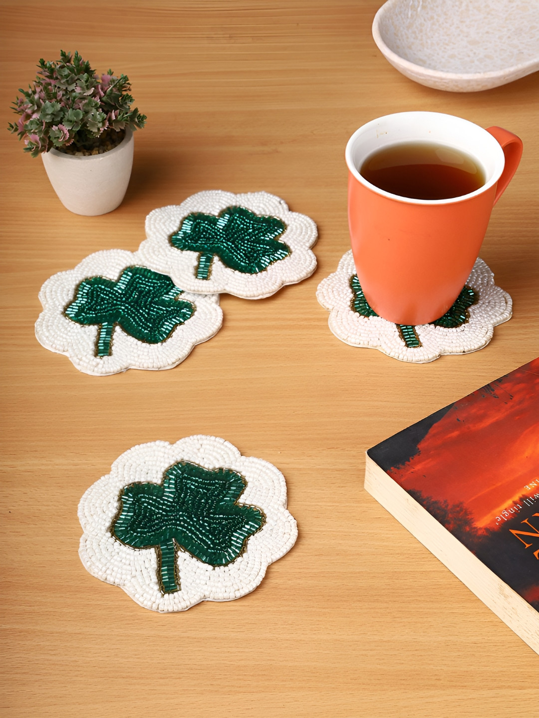 YWULY White 4 Pcs Hand Made Beaded Agate Stone Coasters