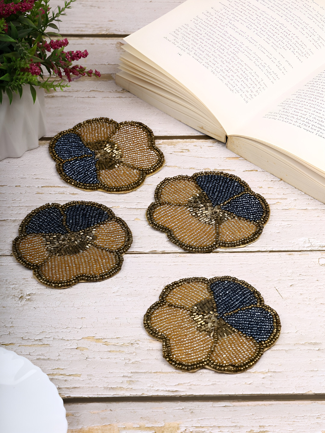 YWULY Brown & Beige 4Pcs Embellished Floral Coasters