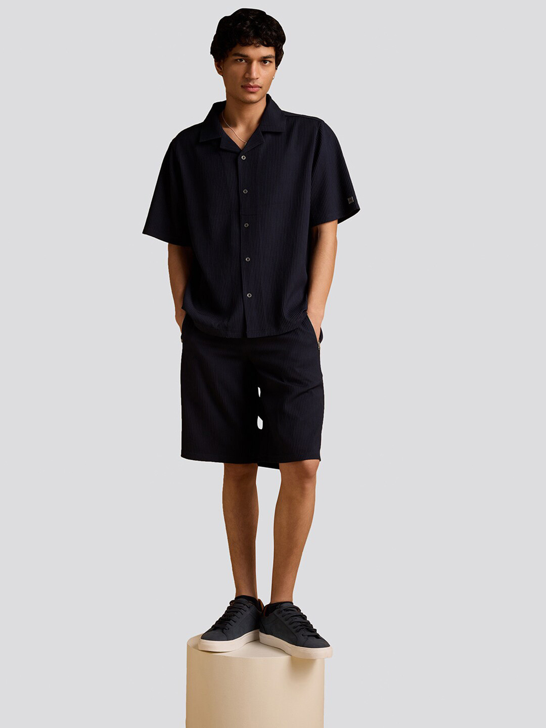 Muvazo Men RegularFit Comfort Opaque Casual Textured Terrain Shirt