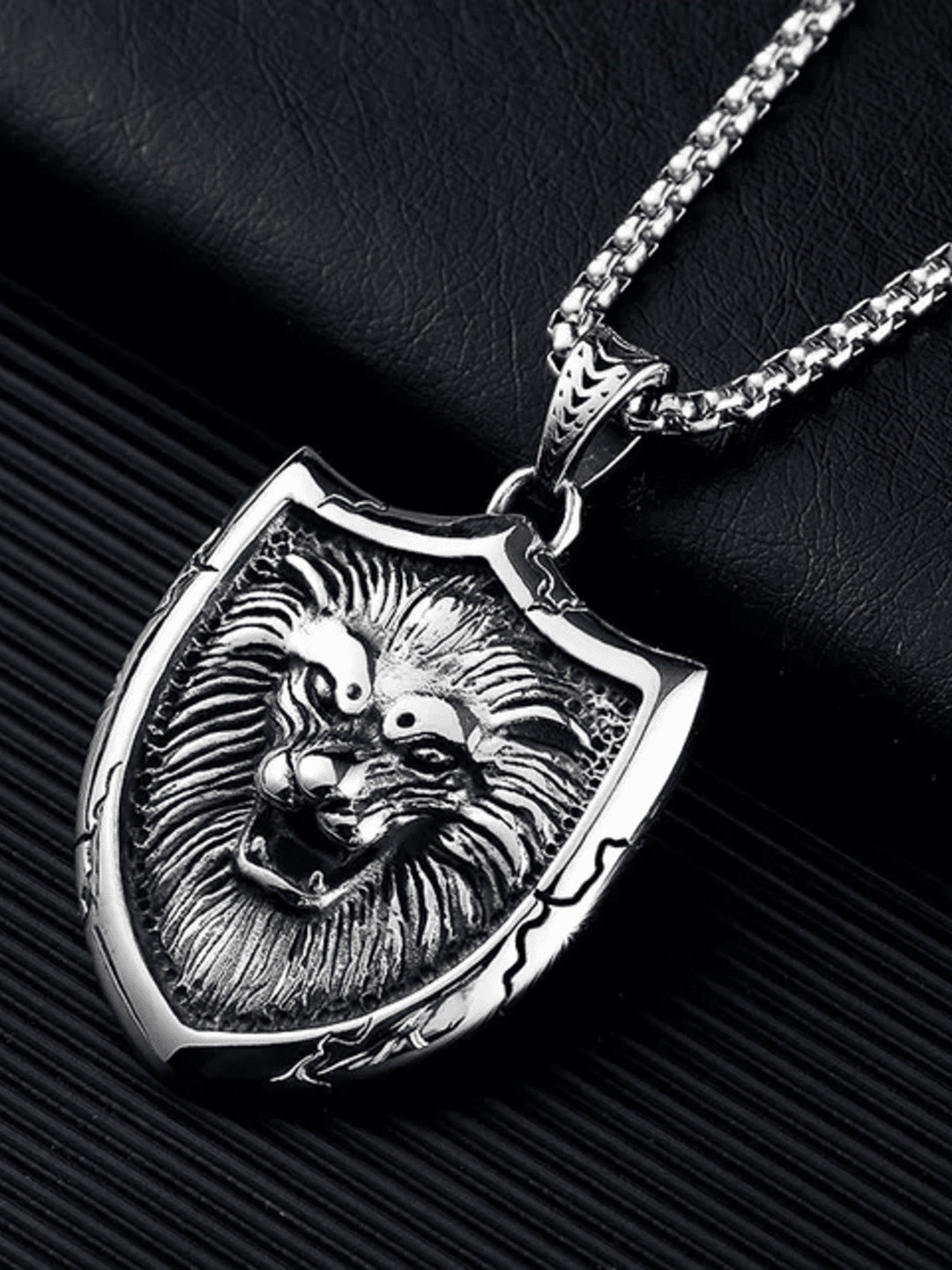 KRYSTALZ Men Sliver-Plated Lion Head Pendant Pendants with Chains