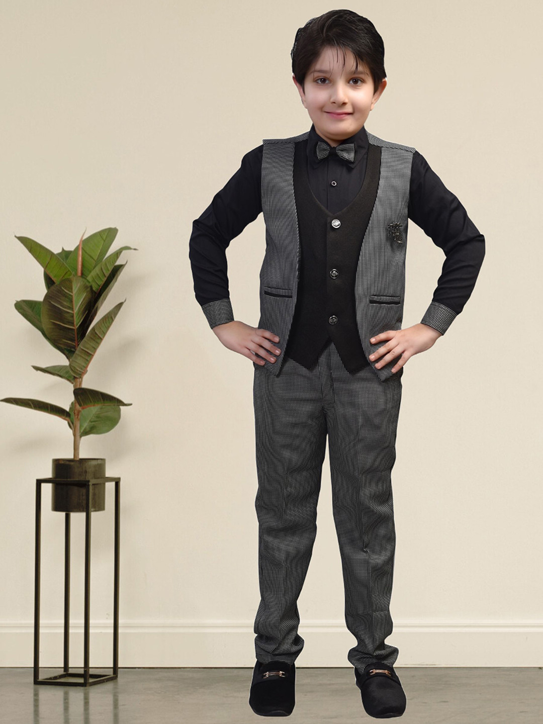 BAESD Boys 3-Pcs Checked Suits, Wedding and all Ocassions.