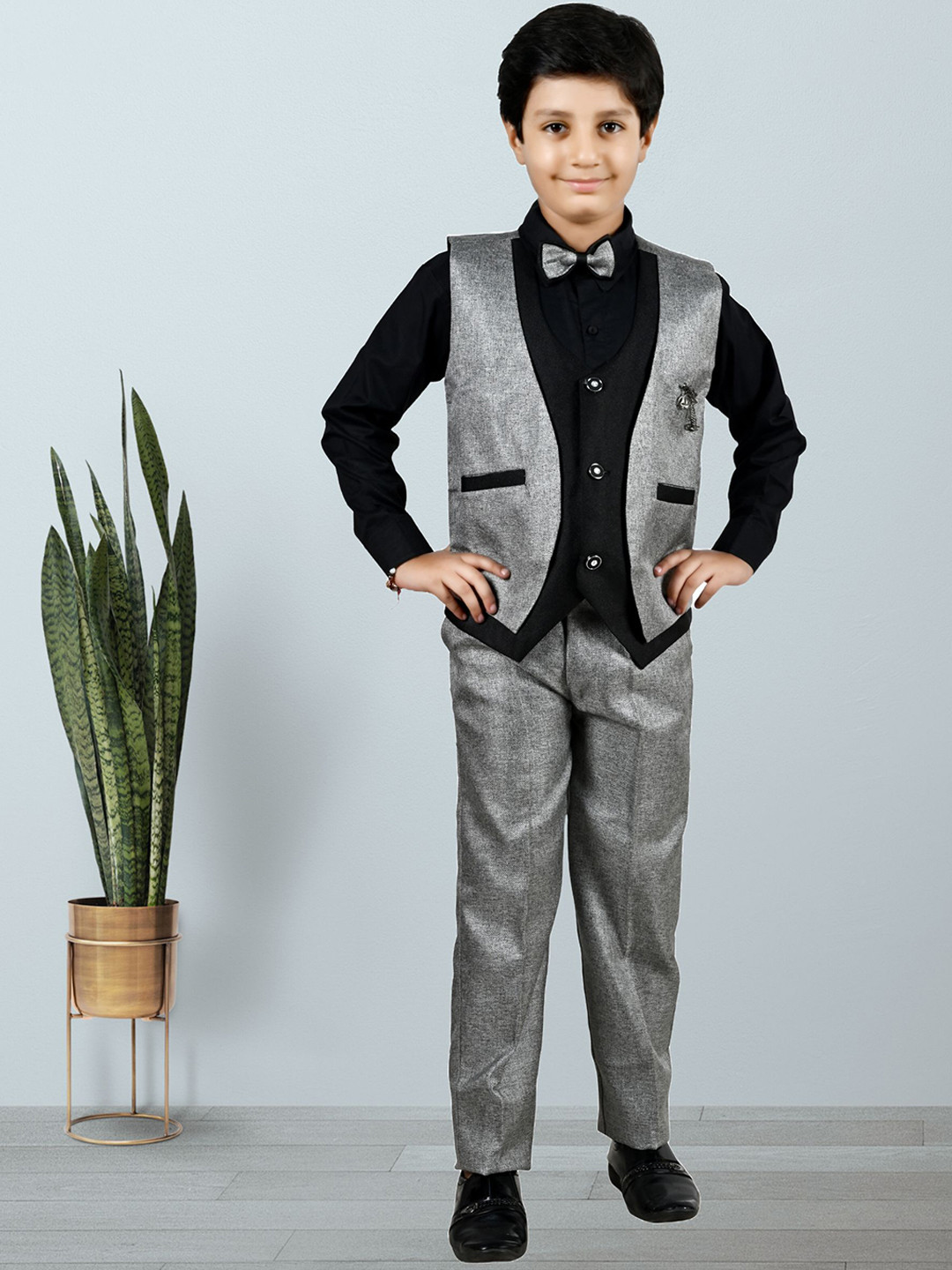 BAESD Boys Suit for Party, Wedding and all Ocassions. Color Grey Size 2-3 Years Party Suit