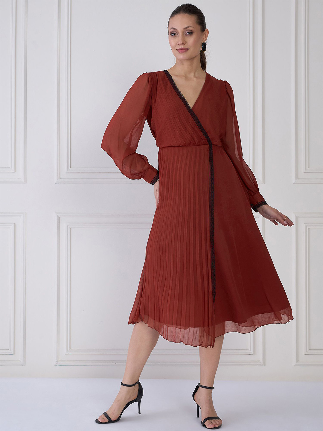 Antheaa Elit V-Neck Lace-Up Puff Sleeves Midi Fit and Flare Dress
