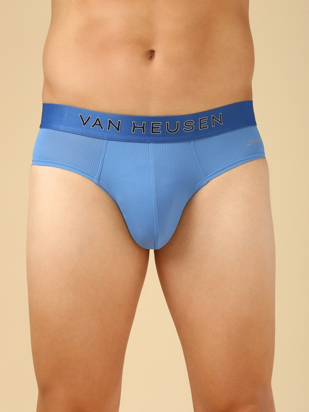 Van Heusen Innerwear Men Reviera Solid Swift Dry And High Stretch Mesh Brief