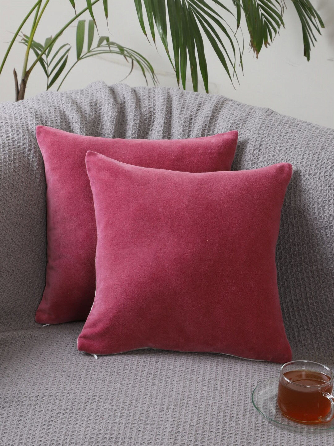 Jamio Firati Red Velvet Durable 2 Pcs Square Cushion Covers - 11.8 x 11.8 In