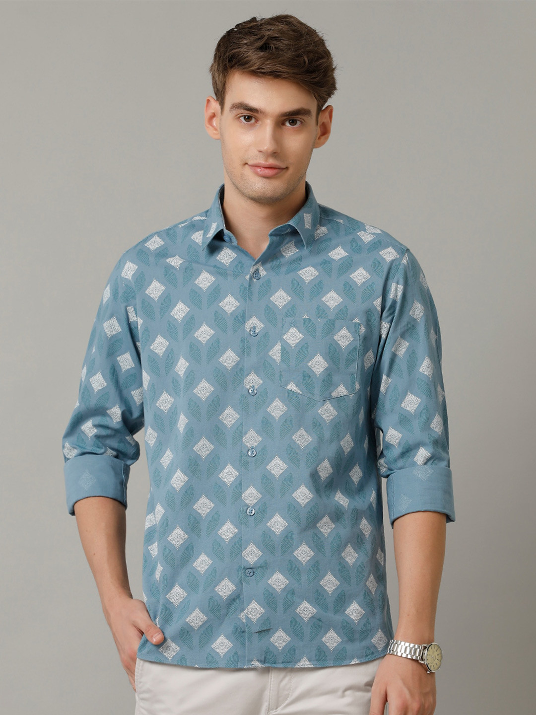 CAVALLO by Linen Club Contemporary Slim Fit Geometric Print Spread Collar Casual Shirt