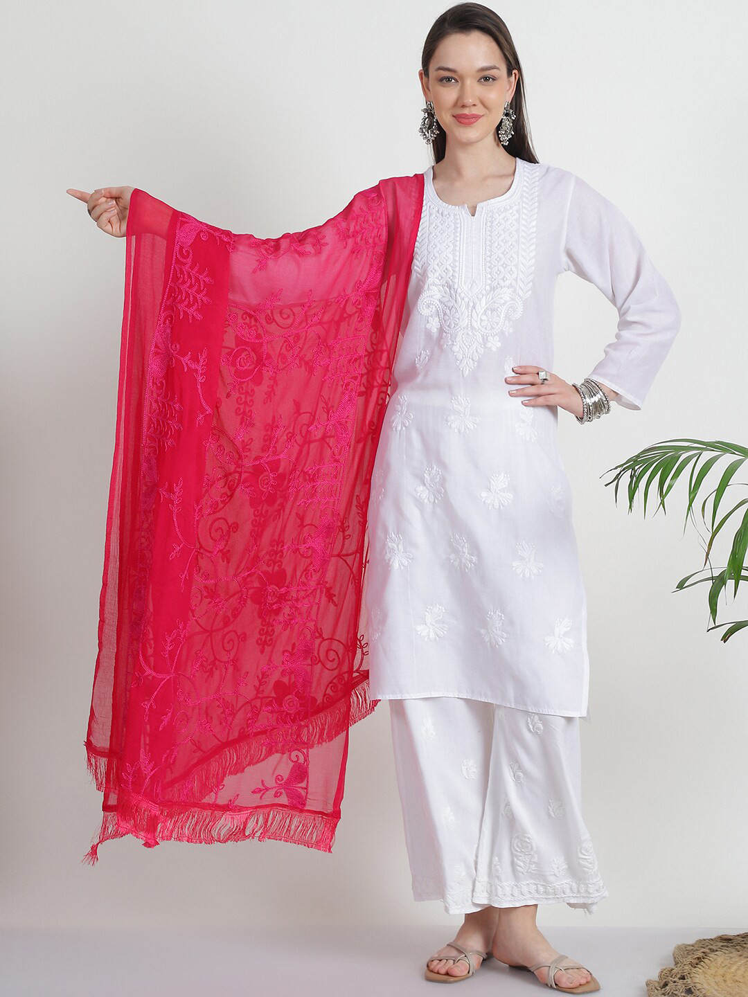 LOOM LEGACY Women's Thread Work Embroidered Dupatta