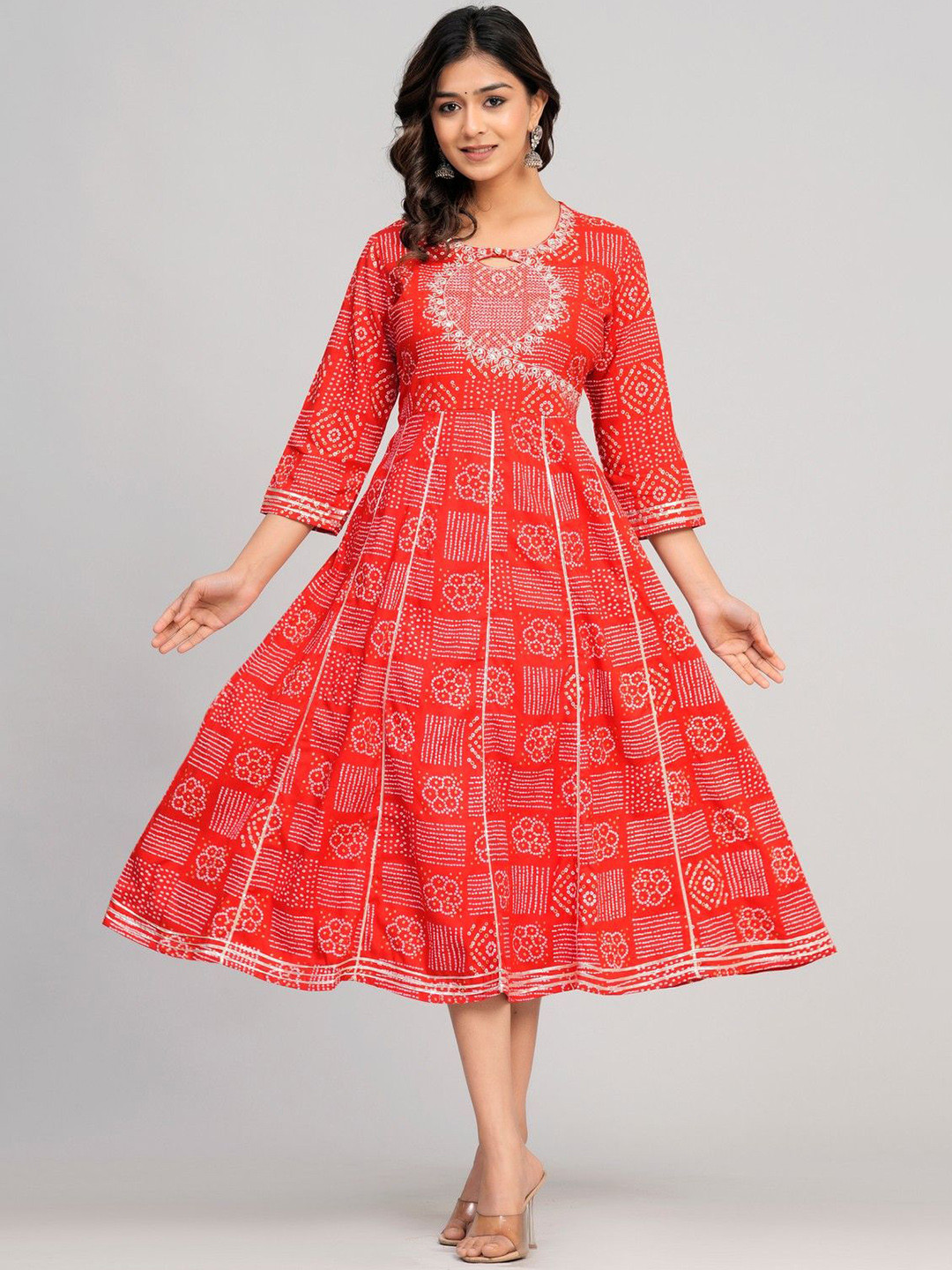 SARAI CREATIONS Women Zari Embroidered Regular Sleeves Printed Anarkali Kurta