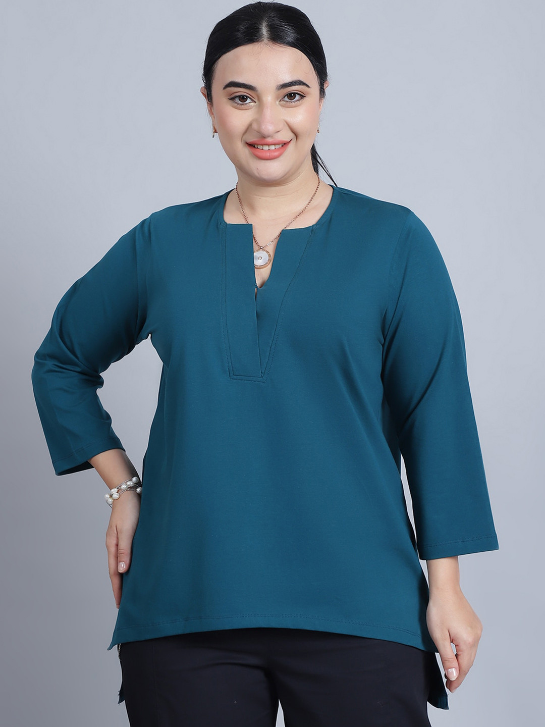 Baawri Solid Notch Round Neck Cotton Top