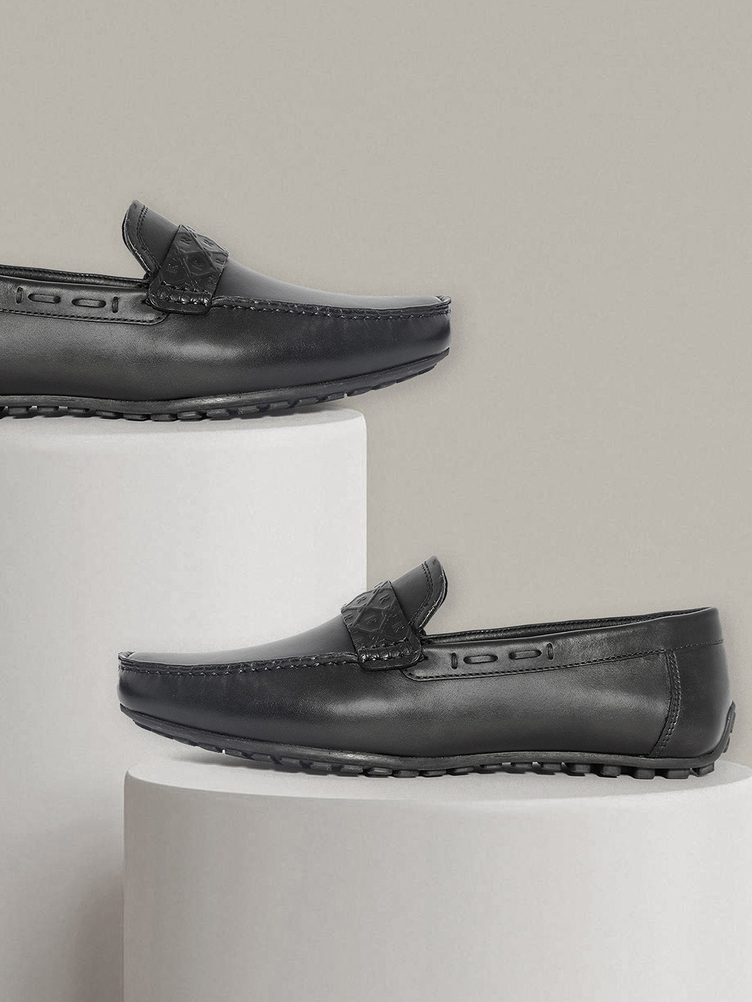 RARE RABBIT Men Bold Leather Formal Loafers Shoes