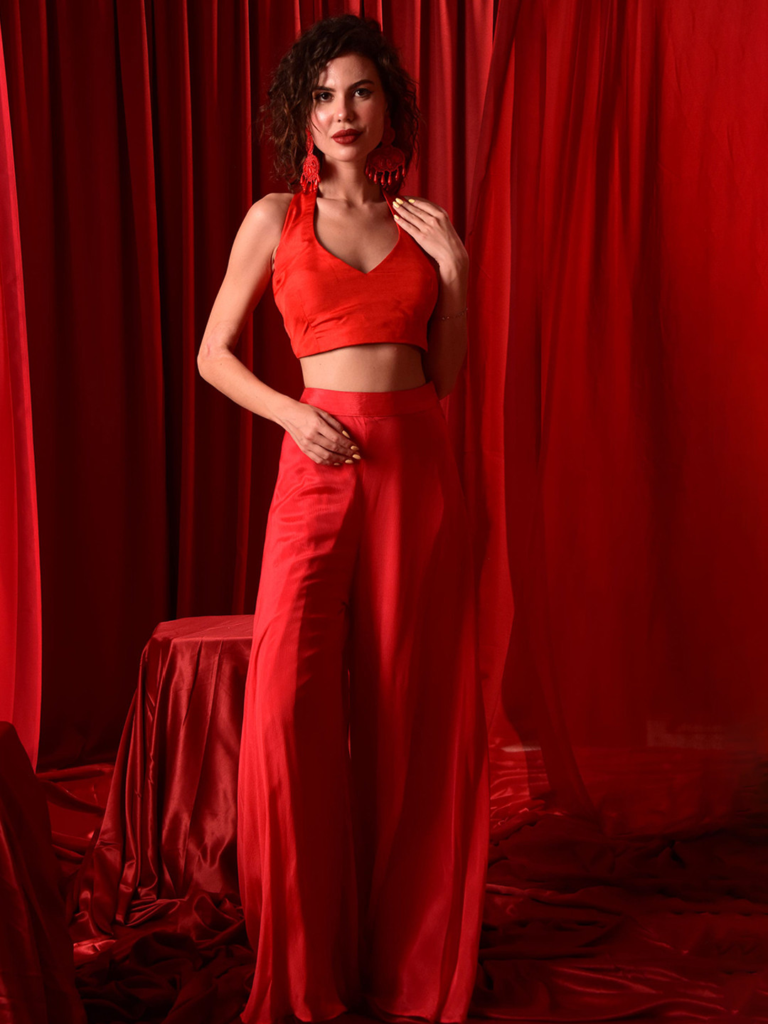 Laalzari Halter Neck Saree Blouse