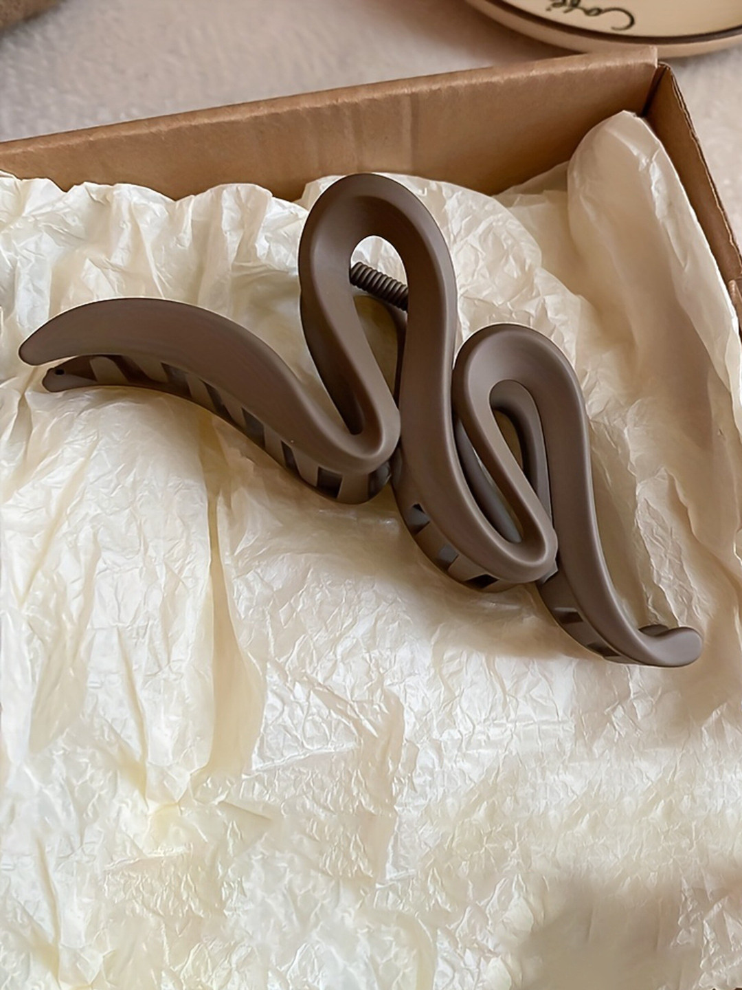 Chronex Frosted Wave, Large Non-Slip Claw Clip, Hair Accessories Headwear for Girls