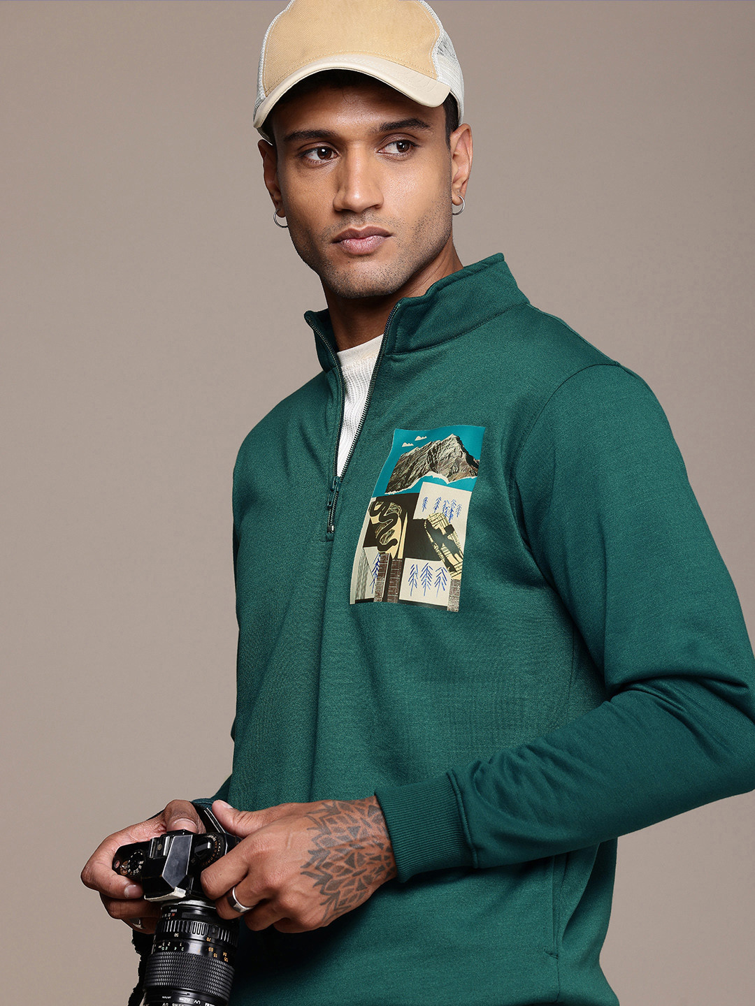 The Roadster Life Co. Graphic Printed Mock Neck Sweatshirt