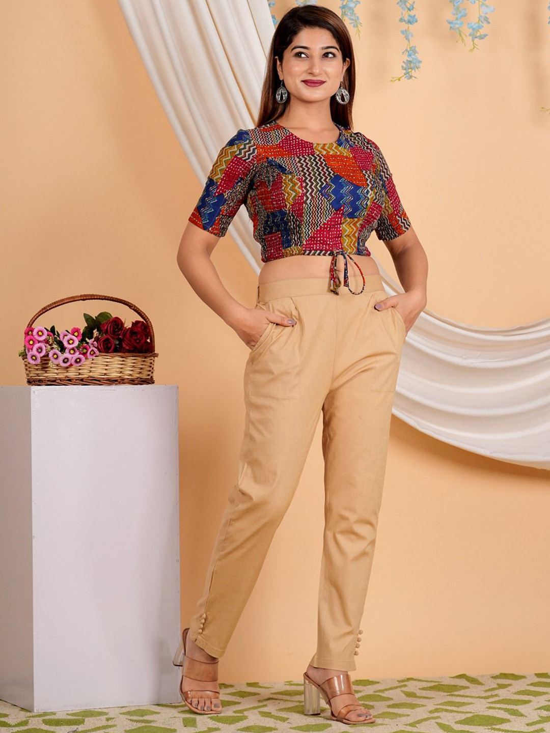 YASH GALLERY Geomatrical Patch Printed Saree Blouse